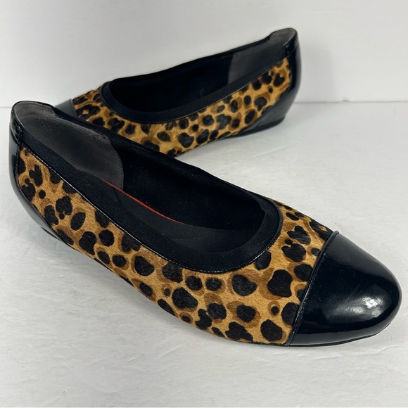 ❤️ Leopard Print Flats with Black Toe - Picture 4 of 7